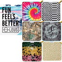 ブランド名 LEUS レウス 商品 THE ECO TOWEL ザ　エコタオル モデル TIE DYE RAINBOW CHECKED REAL TREE HIGH TIMES LET LEUS CHEETAH LEUSとは いつも楽しい事を探しているような人や、流行に敏感な人、パーティー好き。こういう人達に共通していることは何でしょう？それは楽しい時間を過ごしたいという事。LEUS[レウス]のタオルには今をときめくフォトグラファー、アーティスト、デザイナー達の作品がプリントされており、みんなの感性を刺激する楽しいデザインです。それはもちろんみんな楽しい事が大好きだから。 LEUSのタオルは上質な素材を使用しており、独自のジャガード織りで柔らかな風合いです。最先端のデジタルプリントによりデザインもとても鮮やかです。私達を刺激してくれるいろんな楽しい要素にインスパイアされてLEUS のタオルは作られています。 LEUS[レウス]は、2017年にカリフォルニアで誕生したタオル専門ブランド。目を引くプリントやお洒落なデザインでカリフォルニアのサーファー達に愛用されているサーフカテゴリー、肌触りの良さと吸水性にこだわった独自開発のマイクロファイバー素材を採用したアクティブカテゴリー、そしてレウスオリジナルのデザインと機能からなるゴルフカテゴリーの3つに分かれています。アフターサーフやスポーツでの使用はもちろんですが、お部屋のインテリアやアウトドアのラグ、おしゃれなビーチタオルとしてもご愛用いただけます。 商品スペック SIZE:36cm x 36cm 素 材:リプレーブ®再生ポリエステル 抗菌マイクロファイバー ワッフルのような肌触りでギアを清潔に プラスチック製スナップ留めの吊りヒモ付き 超吸収性と超軽量 両面プリント 洗濯機で洗ってください。アイロン不可。ハングドライのみ。漂白はしないでください。 お洗濯に関します注意事項製品の特性上、毛が抜ける場合がございますので、初回から数回のお洗濯はタオルのみでのお洗濯をお勧めします。 他の洗濯物にタオルの毛が付いてします場合はございますので、ご注意ください。サーフ防寒アイテム　＞　 サーフキャップ　＞　 サーフブーツ　＞　 サーフグローブ　＞ Magic　＞　 キヌガワ　＞　 TOOLS　＞　 耳栓　＞ LEUS THE ECO TOWEL レウス タオル ハンドタオル 携帯タオル 波乗り CUTBACK 人気サーフグッズ サーフブーツ サーフグローブ ヘッドキャップ 手袋 ウェットスーツポンチョ フィン デッキパッチ ワックス バケツ 耳栓 ブーツ グッズ ポリタンクカバー グローブ インナー タッパー マスク 車 シートカバー リーシュ ニットケース ウィンターアイテム ボードケース ウェットスーツ メンズ ウェットスーツ レディース ウェットスーツ 5mm ポンチョ タオル ポンチョ レディース ポンチョ マイクロファイバー フィン fcs2 フィン h4 フィンボルト フィンキー デッキパッド fcs ブーツ キッズ インナー パンツ インナー ソックス タッパー レディース リーシュコード キーボックス サプリ シャワー ステッカー フルスーツ ヘッドキャップ 防寒インナー ボード ドライスーツ ポリタンク 保温 ロングボードキヌガワ kinugawa 鬼怒川 Magic マジック TOOLS TLS ツールス サーフエイト surf8 サーフ8 CUTBACK SKATE SHOP〜ギフト発送増えてます。 プレゼント 誕生日 バースデー 記念日 お土産 プチギフト お正月 バレンタインデー ひな祭り ホワイトデー 卒業 卒園 入学 就職 入社 新生活 新年度 こどもの日 母の日 父の日 孫の日 ハロウィン クリスマス ご褒美 お父さん お母さん 兄弟 姉妹 子供 おばあちゃん おじいちゃん 奥さん 彼女 旦那さん 彼氏 友達 仲良し 先輩 後輩 同僚 10代 20代 30代 40代 50代 60代 関連商品はこちらLEUS BEACH TOWEL レウス ビーチタオル ...5,200円LEUS BEACH TOWEL レウス ビーチタオル ...3,850円LEUS BEACH TOWEL レウス ビーチタオル ...4,400円LEUS ORIGINAL ECO PONCHO レウス ポン...5,390円