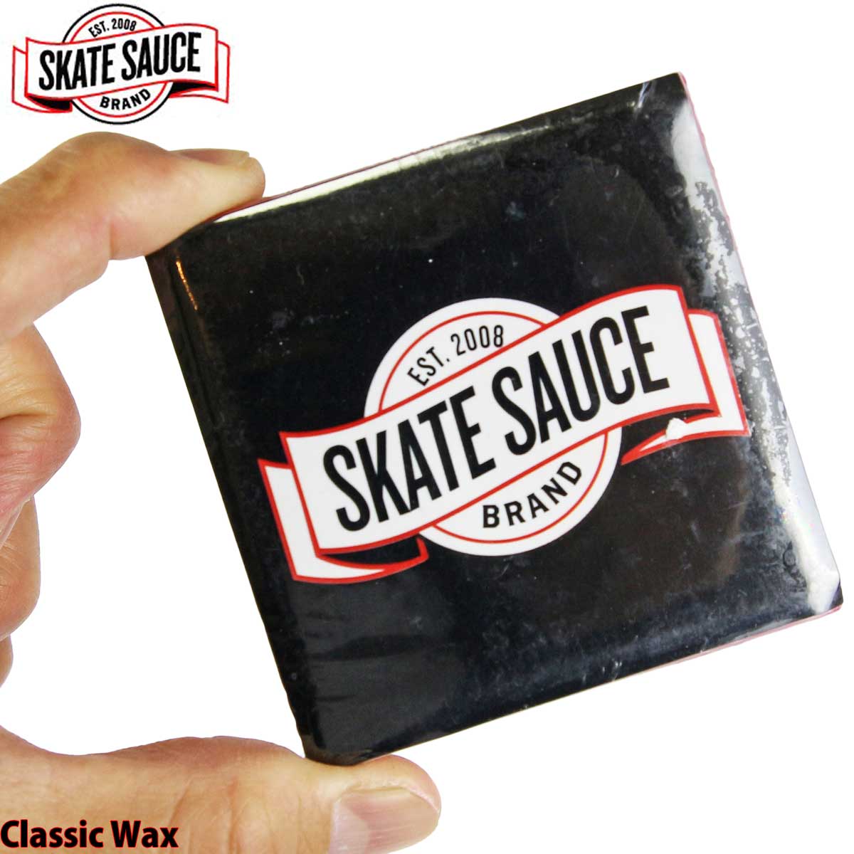 ブランドSkate Sauce スケートソース商品名Classic Wax クラシックワックス商品説明オーソドックスなスケボー専用ワックスはスケートボーダーにより最高の成分(成分未公表)で作られてます。トラックやコーピング、縁石などに塗ってスライドやグラインドに使用するアイテム。ティアゴ・レモス、ヴィンセント・アルバレス、トム・ペニー、マーク・ジョンソン、セボ・ウォーカーなどのSKATESAUCEプロが使用しています。サイズ7.5 x 7.5 x 2.5 cm 135gスケートボード - スケボー - スケートソース - スケボーワックス SKATE SAUCECLASSIC WAX こちらの商品はこんなジャンルで探している方から選ばれています スケートボード スケボー コンプリート コンプリートセット サーフスケート デッキ トラック ウィール ベアリング ハードウェア ネジ ボルト ナット ステッカー スケボーシューズ スケシュー SB サーフィン サーフ ロングボード ショートボード ダウンヒル スノーボード スノボー 　 　 こちらの商品はこんなスケボーブランドで探している方から選ばれています サンタクルーズ エレメント ガール チョコレート リアル アンチヒーロー クルキッド セクターナイン ヤウ カーバー ウッディープレス スラスター グローブ ペニー ファッキンオーサム ホッキー ソバーン ドゥームセイヤーズ スラッシャー ローカード ドッグタウン ブランク インディペンデント ベンチャー サンダー クラックス テンサー トラッカー ゼロ スピットファイア スピットファイヤ リクタ ボーンズ パウエル パウエルペラルタ OJ プロテック 187 エスボード リップスティック ブレイブボード ストライダー ローラースケート インラインスケート カットバック&nbsp; 　 　　 　 　 こちらの商品はこんな目的で探している方から選ばれています 大人 大人用 子供 子供用 キッズ 初心者 おすすめ オススメ 初めての 交換 修理 メンテナンス リビルト プレゼント クリスマス こどもの日 誕生日 彼氏 彼女 友達 お祝い 贈り物 安い お得 珍しい レア 陸トレ 練習 トレーニング 体幹 体幹トレーニング ダイエット エクササイズ 運動 オシャレ かっこいい ストリート スポーツ クルーザー ちょっとした移動 評判 評価 良い 人気 巣ごもり 一人で遊べる 夏休み 冬休み 春休み アーバンスポーツ ストリートスポーツ 関連商品はこちらスケートソース スケボー スケート バッ...3,850円スケボー プロテクター トリプルエイト ...6,820円スケボー プロテクター トリプルエイト ...7,150円スケボー プロテクター トリプルエイト ...7,150円GOSK8 ゴースケート キッズ プロテクタ...2,530円スケートボード ヘルメット 大人用 子供...4,950円