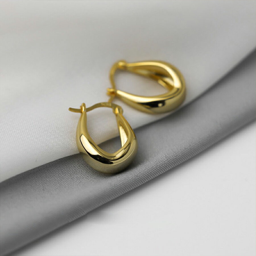 デザインピアス　金属アレルギー対応 S925ポスト レディース　おしゃれ　送料無料 Mimi みみミミ ap019