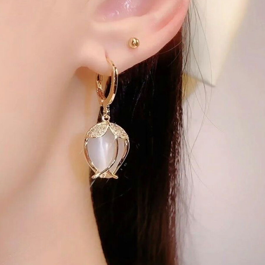 デザインフープピアス チューリップモチーフ ゴールド 存在感抜群 パーティー 二次会 女子会 デート 大人女子 レディース 送料無料 Mimi みみミミ ap149