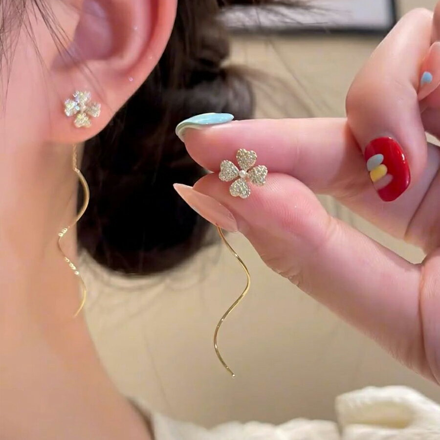 Rakuten - クローバーデザインチェーンピアス ゴールド パーティー 二次会 女子会 デート 大人女子 レディース 送料無料 Mimi みみミミ ap302