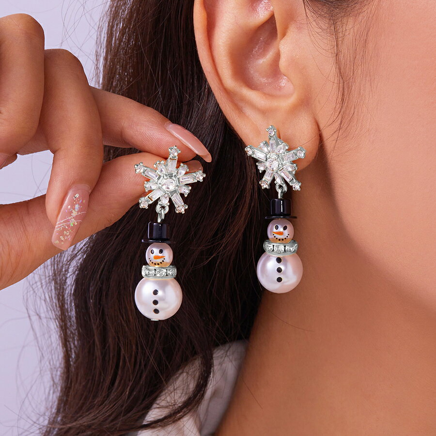 Rakuten - 雪の結晶＆スノーマンピアス 冬 イベント クリスマス 存在感抜群 レディース 送料無料 Mimi みみミミ ap409