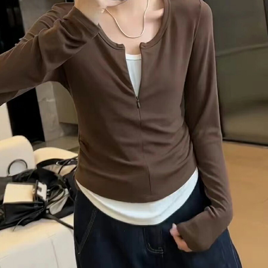 レイヤード風ジップ長袖カットソー 伸縮性抜群 体にフィット 着回し 春秋冬 レディース 送料無料 Mimi ..