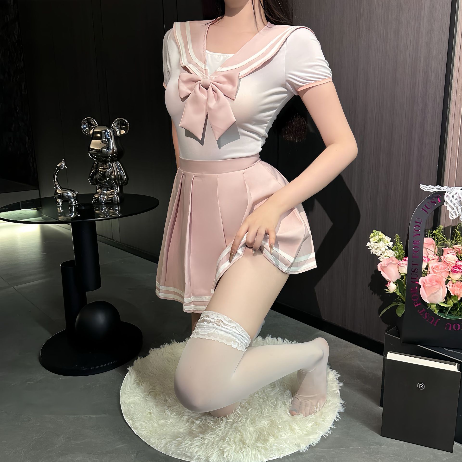 樂天商城 - コスプレ 制服 穴あき エロ可愛い セーラー服 ミニ丈 興奮 セクシー エロ コスプレ 制服 セクシーコスプレ 女子高生 セクシーランジェリ 過激 勝負下着 コスプレ 衣装 セクシー コスチューム 過激 セクシー制服 女子制服 ハロウィン コスプレ 仮装 エロいセット 男ウケ