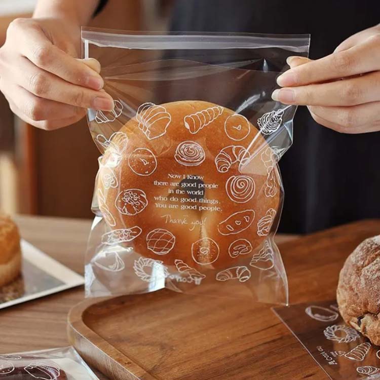 OPP袋 食パンの袋 100枚入り テープ付き 透明袋 パンの袋 お菓子袋 トースト オムツ袋 おむつ袋 密閉袋 業務用 保育園 パン袋 幼稚園 食品保存 送料無料 包装用 ドーナツ