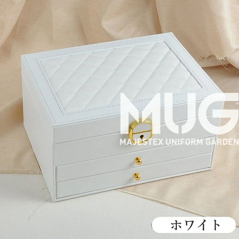 【商品番号】y750433【カラー】グリーン ホワイト ピンク ブラック【素材】人造皮革&amp;フランネル【サイズ】約23*17*13.5cm3段式でたっぷり収納できるジュエリーボックス。イヤリング、指輪、ネックレス、ブレスレット、腕時計など、様々なアクセサリーを収納できます。取り外し可能な仕切りでレイアウトを自由に調整できるので、収納力も抜群です。可愛くてスタイリッシュなデザインは、インテリアとしても目を引きます。高級感のある仕上がりと持ち運びに便利なサイズ感も魅力です。【商品番号】y750433【カラー】グリーン ホワイト ピンク ブラック【素材】人造皮革&amp;フランネル【サイズ】約23*17*13.5cm3段式でたっぷり収納できるジュエリーボックス。イヤリング、指輪、ネックレス、ブレスレット、腕時計など、様々なアクセサリーを収納できます。取り外し可能な仕切りでレイアウトを自由に調整できるので、収納力も抜群です。可愛くてスタイリッシュなデザインは、インテリアとしても目を引きます。高級感のある仕上がりと持ち運びに便利なサイズ感も魅力です。