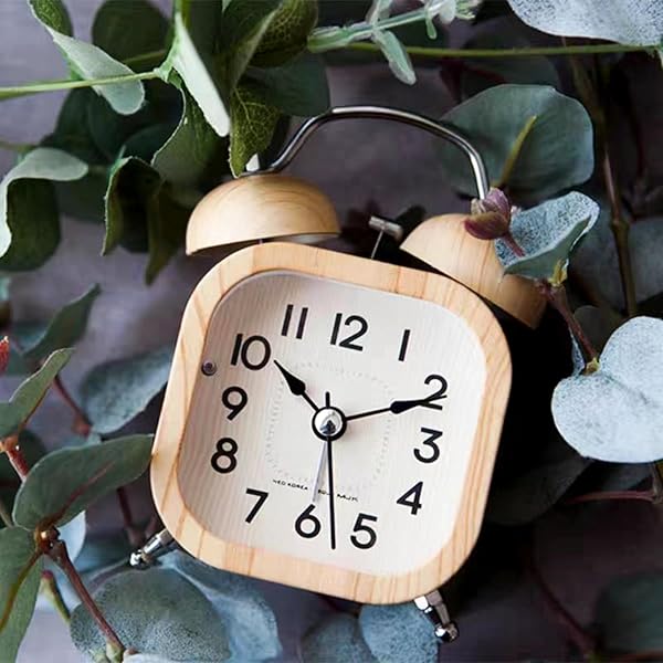 目覚まし時計 大音量 おしゃれ 北欧 かわいい 双鈴 木目調 帯夜光 静音時計 学生 書斎 デスクトップ寝室3インチ 絶対起床目覚まし時計 卓上時計 (木色)