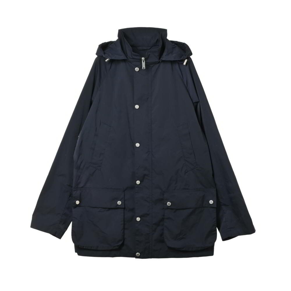 ブランド MACKINTOSH 品名 LONDON PO フーデット ブルゾン 表記サイズ 42 実寸 身幅約57cm×着丈(襟下より計測)約78cm×裄丈約86cm 素材 複合繊維(ポリエステル)82%ポリエステル18% 商品状態 襟回り...