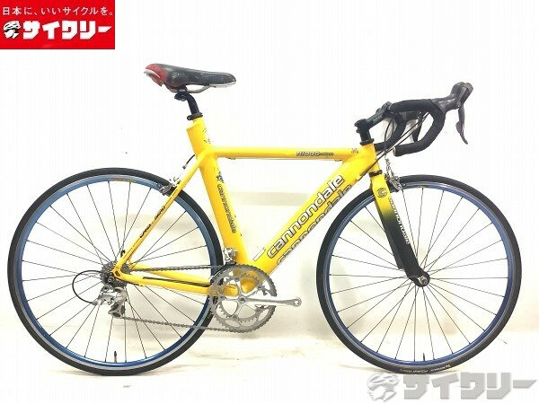 製品情報カテゴリ完成車 ロードバイク ロードバイク メーカーキャノンデール年式2000色イエロー状態ランクD(年式相応のキズあり)送料サイズ大型サイズメーカーサイズ：54トップチューブ長：540シートチューブ長：約600（BB-上部））ヘッドチューブ長：90クランク長：ステム長：ハンドル幅：パーツフレーム材質：アルミフォーク材質：カーボンホイール：マビック CXP23/622タイヤ：ミシュラン700x23cシフター：シマノST-3500/2x9sフロントディレイラー：シマノFD-5500リアディレイラー：クランク：シマノFC-6500/53-39Tスプロケット：シマノCS-HG70-9/12-24Tブレーキ：シマノBR-5500ステム：リッチーハンドル：日東M184シートポスト：不明サドル：スペシャライズド状態コメント中古品でございます。トップチューブには大きな打痕がございます。BB裏にサビによる塗装剥がれ、チェーンステーにチェーン落ちによる塗装の剥がれ、腐食による塗装の浮きがございます。STIレバーのインジケータは変色、ワレております。全体的に使用感が強く、傷が多数ございます。チェーンにはサビがございますので早期交換を推奨します。※ペダルは付属しません。※配送の場合、ハンドル、サドル、前輪を外して梱包いたします。その他Cannondale参考価格 \250、000-