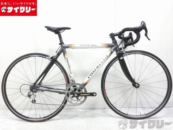 製品情報カテゴリ完成車 ロードバイク ロードバイク メーカーピナレロ年式2004色状態ランクD(年式相応のキズあり)送料サイズ大型サイズトップチューブ長：510mmシートチューブ長：510mmヘッドチューブ長：105mmクランク長：170mmステム長：90mmハンドル幅：380mmパーツフレーム材質：7003アルミ/カーボンバックフォーク材質：カーボンホイール：カンパニョーロ PROTONタイヤ：コンチネンタル GATORSKINシフター：カンパニョーロ CENTAUR 2×10sフロントディレイラー：カンパニョーロ CENTAUR 2sリアディレイラー：カンパニョーロ CENTAUR カーボンクランク：カンパニョーロ CENTAUR カーボンスプロケット：カンパニョーロ 10sブレーキ：カンパニョーロ CENTAURステム：ITM Milleniumハンドル：ITM PROシートポスト：ピナレロ カーボンサドル：セライタリア BOOST SLR ツールドフランスモデル状態コメント中古商品です。すれ、小傷、使用感がございます。トップチューブに米粒大の塗装欠けが2か所ございます。ボトルケージボルト穴部に若干の変色、塗装欠けがございます。フレーム各チューブに保護フィルムが貼ってあります。変速、ブレーキ調整済み。ペダル付属いたしません。発送時、前輪、シートポスト等外しての梱包となります。サイズに応じてハンドル回りパーツ、後輪を外す場合がございます。予めご了承ください。その他PINARELLO参考価格￥288、750