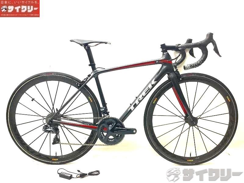 製品情報カテゴリ完成車 ロードバイク ロードバイク メーカートレック年式2018色状態ランクC(少々キズあり)送料サイズ大型サイズメーカーサイズ：50トップチューブ長：521mmシートチューブ長：476mmヘッドチューブ長：132mmクランク長：165mmステム長：100mmハンドル幅：400mmパーツフレーム材質：OCLV500 CARBONフォーク材質：CARBONホイール：MAVIC COSMIC ULTIMATEタイヤ：パナレーサー 700x25cシフター：シマノ ULTEGRA Di2 2x11sフロントディレイラー：シマノ ULTEGRA Di2 リアディレイラー：シマノ ULTEGRA Di2 クランク：シマノ ULTEGRA FC-R8000スプロケット：シマノ DURA-ACEブレーキ：ボントレガー Speed Stop Integratedステム：ボントレガーハンドル：ボントレガー PRO VR-Cシートポスト：純正サドル：セライタリア SLR状態コメント中古商品です。使用感がございます。各所クリーニング済み変速ブレーキ調整済みペダルは付属しておりません。充電器は付属しております。その他参考価格￥947、000TREKフレーム\167000ホイール\528、000コンポ\220000その他約40、000