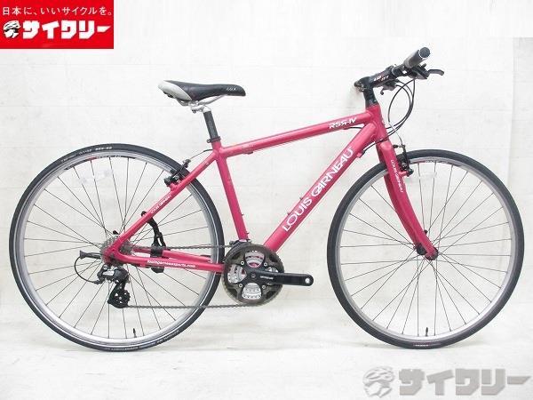 製品情報カテゴリ完成車 クロスバイク クロスバイク メーカールイガノ年式2009色RASPBERRY状態ランクD(年式相応のキズあり)送料サイズ大型サイズメーカーサイズ：450適正身長：160〜175cmトップチューブ長：540mm（ホリゾンタル換算）シートチューブ長：450mmヘッドチューブ長：115mmクランク長：170mmステム長：100mmハンドル幅：580mmパーツフレーム材質：LG 7005 ALUMINUMフォーク材質：LG ALLOYホイール：ALEXRIMS ACE18 622x17cタイヤ：KENDA 700X28Cシフター：SHIMANO ST-EF60 3x8sフロントディレイラー：SHIMANO ALTUS 3sリアディレイラー：SHIMANO ALTUS 8sクランク：FSA 48/38/28T 170mmスプロケット：シマノ 8sブレーキ：TEKTRO V-BRAKEステム：純正ハンドル：純正シートポスト：純正サドル：LG RACER状態コメント使用に伴うスレ、小傷、使用感がございます。ボルト類にサビがございます。前後シフト、ブレーキワイヤーは新品へ交換済みです。※ペダルは付属しません。※変速、ブレーキ調整済みです。その他【参考価格】71、400円LOUIS GARNEAU