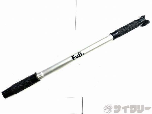 製品情報カテゴリ用品類 空気入れ、ポンプ 携帯ポンプ メーカーPRIMUS年式-色状態ランクD(年式相応のキズあり)送料サイズ小型サイズパーツエアゲージ有無：無色：シルバーバルブ規格：仏式状態コメント中古商品でございます。使用感、傷、汚れが...