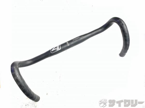 製品情報カテゴリハンドル関連 ハンドル ドロップ メーカーFORZA年式-色状態ランクD(年式相応のキズあり)送料サイズ小型サイズハンドル幅：約405mm（エンドC-C実測）クランプ径：31.8mmパーツ色：ブラック状態コメント中古商品でございます。使用感、傷、汚れがございます。取付傷、テープ跡がみられます。写真掲載品で全てになります。その他【FORZA】