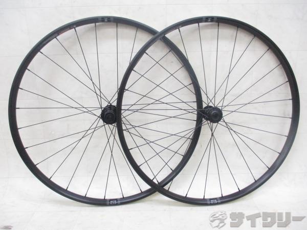 製品情報カテゴリホイール関連 ホイール（DISC用） 29インチ チューブレスメーカーWTB年式-色状態ランクC(少々キズあり)送料サイズ中型サイズ対応タイヤサイズ：リムサイズ：622x25オーバーロックナット寸法：100/142ホール数：28H/28Hアクスル径：12/12パーツリム：WTB i25ハブ：シマノHB/FH-TC500リム規格：チューブレスバルブ規格：仏フリー規格：シマノフリー11sローター固定規格：センターロック状態コメント中古品でございます。使用に伴う傷、使用感がございます。回転はスムーズで振れはほぼございません。その他【WTB】