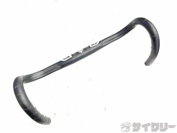 製品情報カテゴリハンドル関連 ハンドル ドロップ メーカーモスト年式-色状態ランクD(年式相応のキズあり)送料サイズ小型サイズハンドル幅：約395mm（エンドC-C実測）クランプ径：31.8mmパーツ色：ブラック状態コメント中古商品でございます。使用感、傷、汚れがございます。取付傷、テープ跡がみられます。写真掲載品で全てになります。その他【MOST】