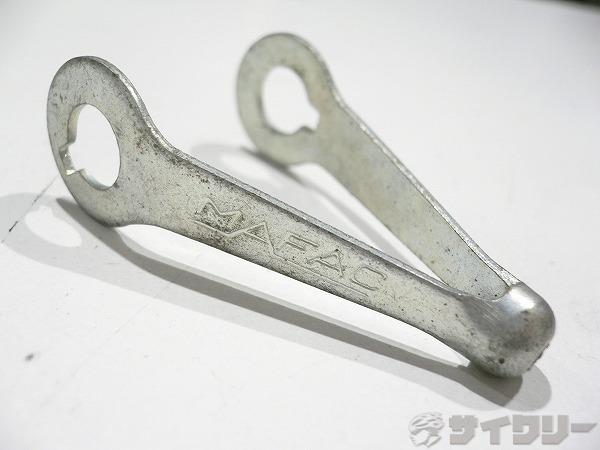 製品情報カテゴリブレーキ関連 ブレーキ用小物 その他 メーカーマファック年式-色状態ランクD(年式相応のキズあり)送料サイズ小型サイズパーツ規格：リア用状態コメント中古商品でございます。使用に伴う、キズ・汚れがございます。画像に写っている物が全てになります。その他【mafac】