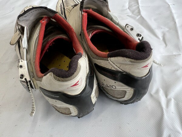 ���塼�� ���ޥ� �ӥ�ǥ��󥰥��塼�� SH-R320W EU40.5(25.5cm) - ���