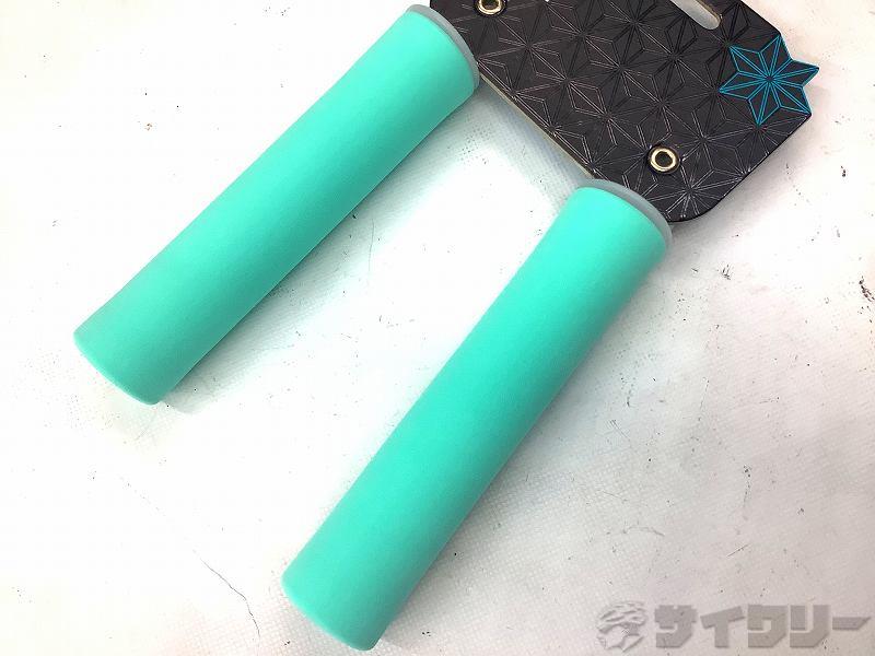 製品情報カテゴリハンドル関連 バーグリップ 本体 メーカースパカズ年式-色状態ランクA(未使用品)送料サイズ小型サイズパーツ状態コメント未使用品です。その他