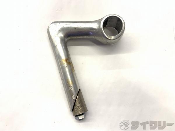 製品情報カテゴリハンドル関連 ステム スレッド メーカーシマノ年式-色状態ランクD(年式相応のキズあり)送料サイズ小型サイズステム長：90mmコラム径：22.2mmクランプ径：25.4mmパーツ色：シルバー状態コメント中古商品でございます。使用に伴う傷、汚れ、使用感がございます。錆がございます。キャップが欠品しており、キャップを取り付けるねじ山に傷による潰れが見られます。画像に写っているもので全てになります。その他