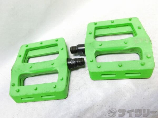 製品情報カテゴリペダル関連 ペダル フラットペダル メーカーシャドウコンスピラシー年式-色状態ランクD(年式相応のキズあり)送料サイズ小型サイズパーツ色：グリーン状態コメント中古商品です。すれ、傷、使用感がございます。その他SHADOW