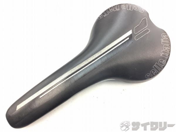 製品情報カテゴリサドル関連 サドル メーカーセライタリア年式-色状態ランクC(少々キズあり)送料サイズ小型サイズパーツレール材質：スチール色：BLK状態コメント中古商品です。使用感汚れあります。その他