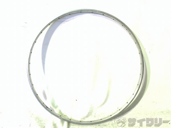 製品情報カテゴリホイール関連 リム 650C チューブラーメーカーニシ年式-色状態ランクD(年式相応のキズあり)送料サイズ小型サイズ対応タイヤサイズ：650cホール数：32Hパーツリム規格：チューブラーバルブ規格：仏式色：シルバー状態コメント中古商品でございます。使用に伴う傷、汚れ、使用感がございます。削れ、錆がございます。画像に写っているもので全てになります。その他