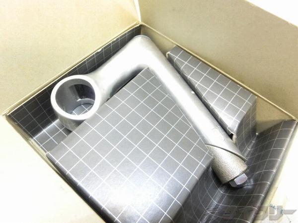 製品情報カテゴリハンドル関連 ステム スレッド メーカーシマノ年式-色状態ランクC(少々キズあり)送料サイズ小型サイズステム長：80mmコラム径：22.2mmクランプ径：26.0mmパーツ色：シルバー状態コメント中古商品です。すれ、使用感がございます。※箱付属いたしますが、未使用品ではございません。その他