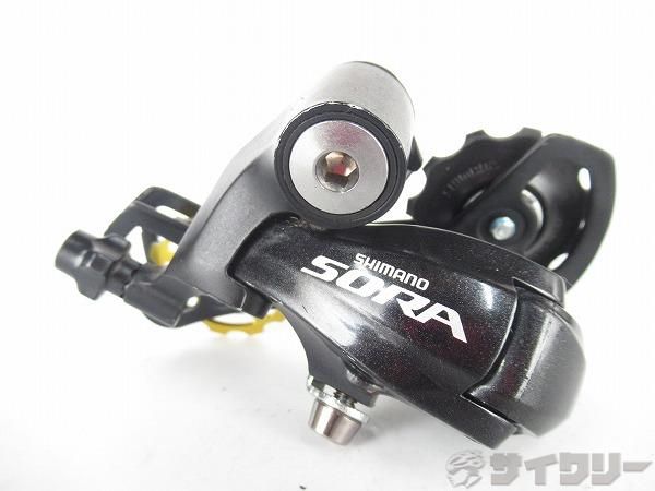 製品情報カテゴリドライブトレイン リアディレイラー メーカーシマノ年式-色状態ランクC(少々キズあり)送料サイズ小型サイズパーツ対応段数：9S状態コメント中古商品でございます。使用に伴う傷や擦れ、削れがございます。テンションプーリーが社外品となります。画像に写っているもので全てでございます。その他【参考価格】3、414円【SHIMANO】