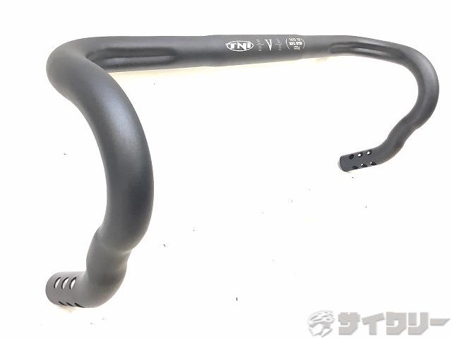 製品情報カテゴリハンドル関連 ハンドル ドロップ メーカーtni年式-色状態ランクC(少々キズあり)送料サイズ小型サイズハンドル幅：420クランプ径：26.0パーツ色：ブラック状態コメント中古商品です。使用感、傷、汚れがございます。その他参考価格8、800円