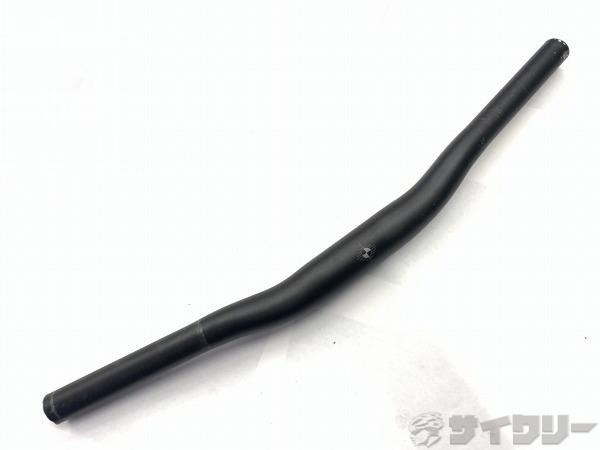 製品情報カテゴリハンドル関連 ハンドル フラット/ライザーバー メーカー不明年式-色状態ランクD(年式相応のキズあり)送料サイズ小型サイズクランプ径：31.8mmハンドル幅：約480mm(実測）パーツ色：ブラック状態コメント中古商品でございます。使用感、傷、汚れがございます。削れ、取付傷がみられます。カットされております。写真掲載品で全てになります。その他