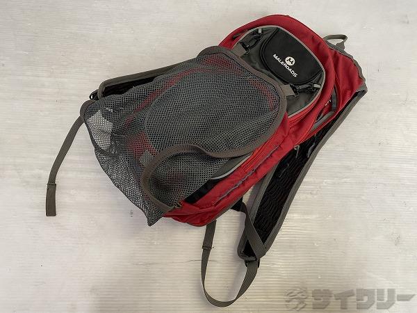 製品情報カテゴリ用品類 バッグ類 バックパック メーカーMALEROADS年式-色状態ランクD(年式相応のキズあり)送料サイズ小型サイズパーツ状態コメント中古商品でございます。使用感、ほつれ、汚れがございます。内側にも汚れがございます。メッ...