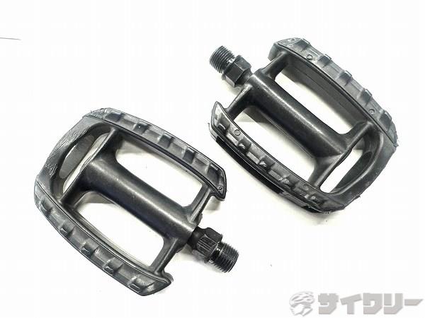 製品情報カテゴリペダル関連 ペダル フラットペダル メーカーVP年式-色状態ランクD(年式相応のキズあり)送料サイズ小型サイズパーツ色：ブラック状態コメント中古商品でございます。使用感、傷、汚れがございます。削れがみられます。写真掲載品で全てになります。その他
