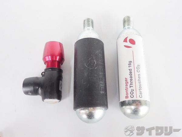 製品情報カテゴリ用品類 空気入れ、ポンプ 携帯ポンプ メーカーボントレガー年式-色状態ランクA(未使用品)送料サイズ小型サイズパーツバルブ規格：仏式エアゲージ有無：なしボンベ内容量：16gねじ切りタイプ状態コメント中古商品でございます。使用に伴う、キズ・汚れがございます。画像に写っている物が全てになります。その他【参考価格】3、900円(本体・ボンベセット)/440円(ボンベのみ)【BONTRAGER】