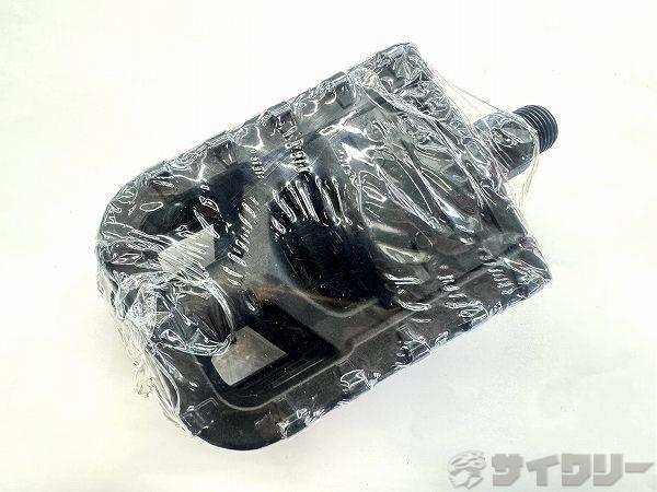 製品情報カテゴリペダル関連 ペダル フラットペダル メーカーVP年式-色状態ランクC(少々キズあり)送料サイズ小型サイズパーツ色：ブラック状態コメント未使用品と思われます。小傷がみられます。軸にゴリ感がございます。写真掲載品で全てになります。その他