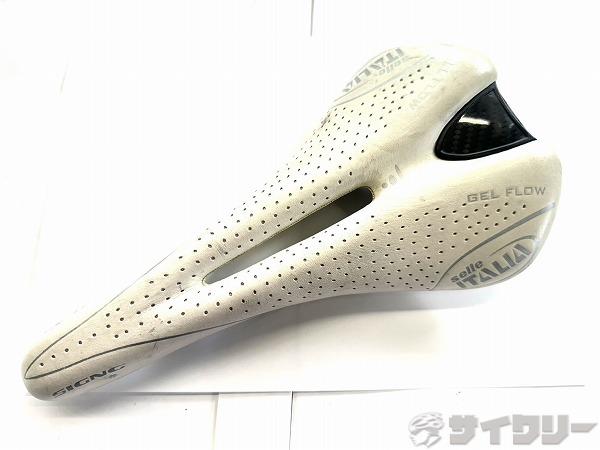 サドル セライタリア サドル SIGNG GEL FLOW ホワイト - 中古