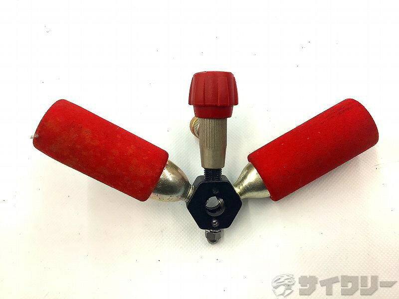 製品情報カテゴリ用品類 空気入れ、ポンプ 携帯ポンプ メーカー不明年式-色状態ランクD(年式相応のキズあり)送料サイズ小型サイズパーツバルブ規格：仏式状態コメント中古商品です。その他
