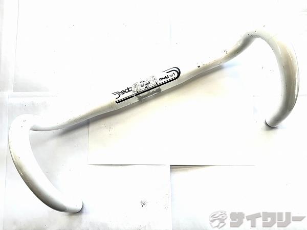 製品情報カテゴリハンドル関連 ハンドル ドロップ メーカーデダ年式-色状態ランクD(年式相応のキズあり)送料サイズ小型サイズハンドル幅：約400mm（エンド外-外実測）クランプ径：31.7mmパーツ色：ホワイト状態コメント中古商品でございます。使用感、傷、汚れがございます。全体的に使用感、塗装はがれ傷、黒ずみがみられます。写真掲載品で全てになります。その他