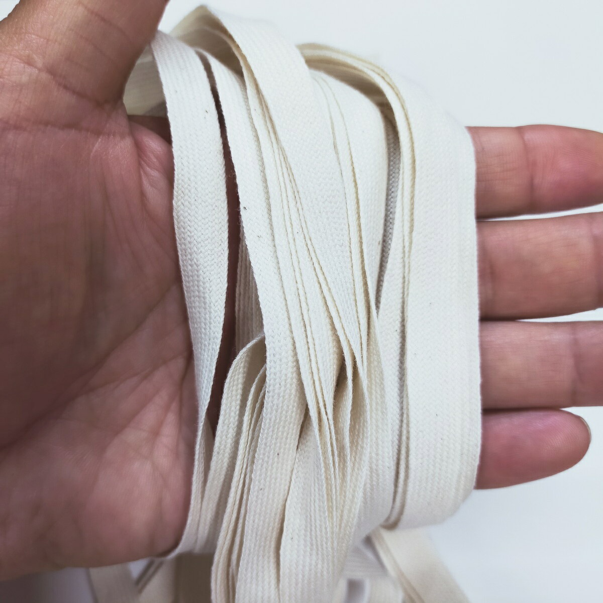 【全4サイズ】綿テープ　0.4mm厚　約9.5mm巾生成　20m(3320) 巾着　ひも　ラッピング紐　手芸用品 持ち手テープ 紐 d-collect-10000707 D’Collect Shop サンプル画像2
