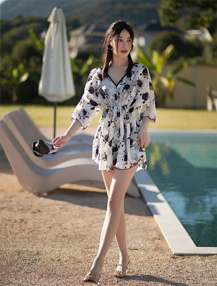 水着 ワンピース 水着 レデイース 黒 体型カバー ビキニ 肩見せ 紫外線カット キャミソール 水着 みずぎ ワンピース水着 シンプル パッド付き スイミング 海 プール 海水浴 ビーチ 温泉 旅行 水遊び 海水浴 ショートパンツ内蔵 スイムウェア ブラック 韓国風