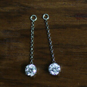 K18 K18YG K18PG K14WG モアサナイト 4ミリ ラウンド チャームのサムネイル