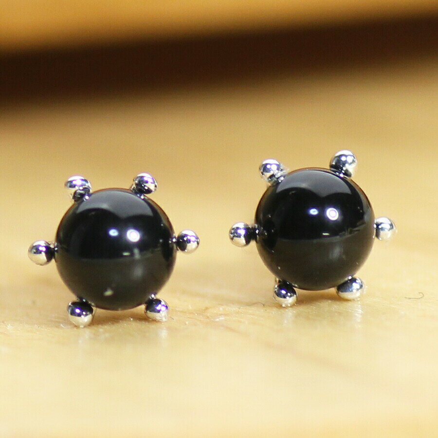 楽天市場】オニキス ピアス 丸玉の通販 楽天市場】オニキス ピアス 丸玉の通販
