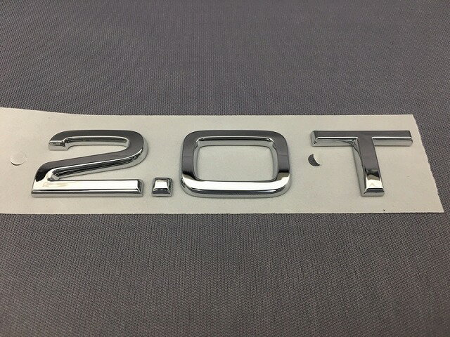 AUDI 純正 リアエンブレム"2.0T" 純正品番:8H0853743H2ZZ