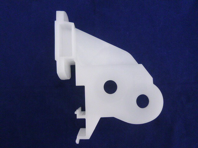 BMW純正 フロント サイドパネルサポート RH 3シリーズ（E46）