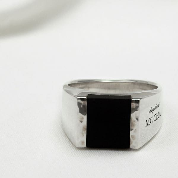 オニキス シルバー 925 指輪 リング 名入れ 刻印 メンズ 10号 11号 12号 13号 14号 15号 16号 17号 18号 19号 21号 22号 23号 24号 25号 小さいサイズ 大きいサイズ シルバーリング ギフト誕生日 ギフト 銀製 おしゃれ カジュアル 人気 ダグダート DR-304OX