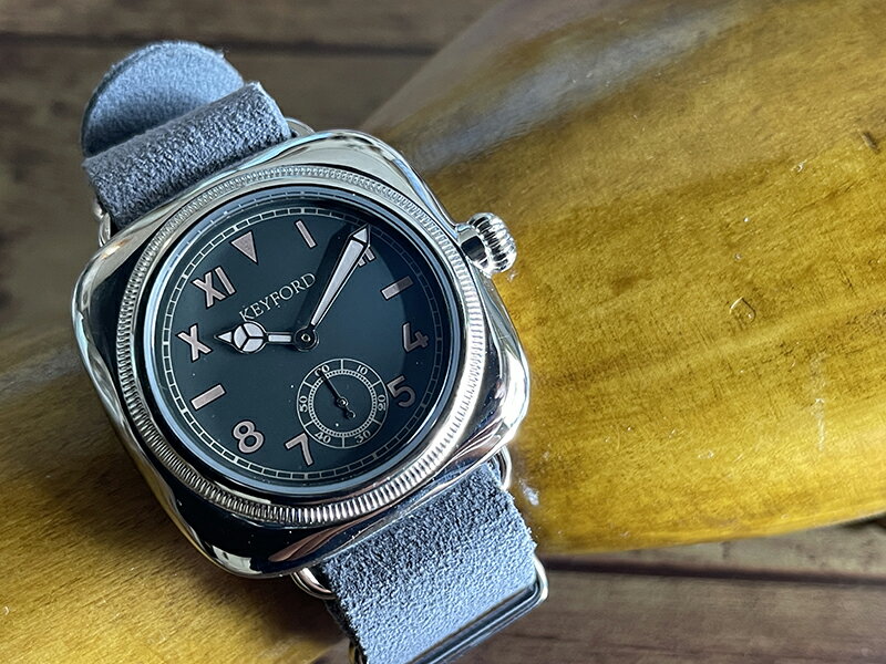 【10％OFFクーポン利用で】M.R.M.W.×KEYFORD モントルロロイ×キーフォード カルフォニア ユニーク ダイヤル CLF-gray-06GRYN メンズ 腕時計 国内正規品 送料無料