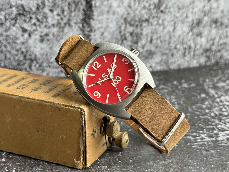 乐天商城 - M.R.M.W. モントルロロイ ミリタリーウォッチ Royal 0052 H.S. Red レッド 赤 0052-red-18-05CRF メンズ 国内正規品 送料無料