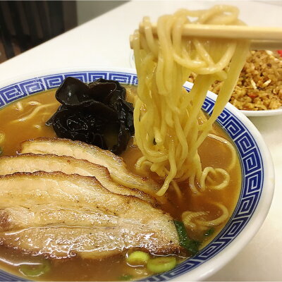 大貫本店 楽天市場店 中華そば ラーメン 大貫本店 創業大正元年(1912) 100年熟成追い足し醤油ダレ 唯一無二 四代続く伝統製法の足踏たまご麺 尼崎名物 醤油ラーメン お取り寄せ ロングセラー ストレートスープ ギフト お歳暮 お中元 ご当地グルメ 画像3