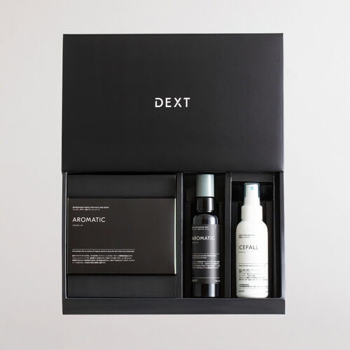 DEXT GIFT SET フェイス、ボディ用リフレッシュシート&ボディデオドラントミスト＆ファブリッククーリングミスト【ギフト 男性用 高級感 おしゃれ 誕生日 ラッピング プレゼント 贈り物 彼氏 上司 大人 男性 ボディケア メンズ 50代 40代 30代 男 夫 旦那 父 クリスマス】