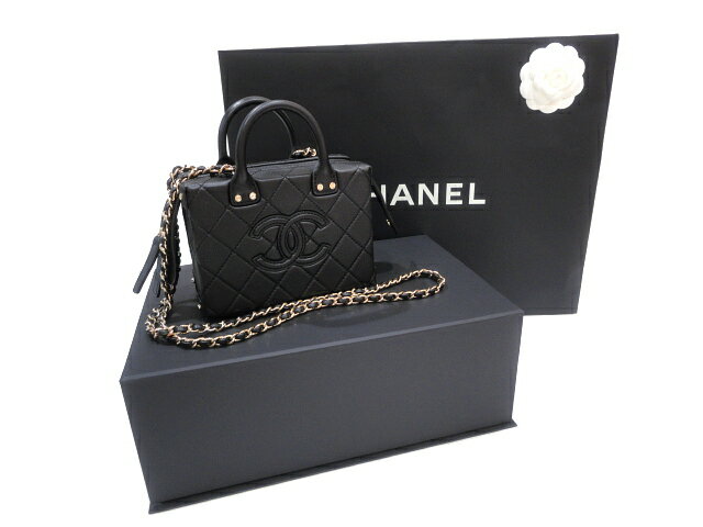 【新品】【未使用品】2022-2023 AW 最新作 CHANEL シャネル AS3344 B08802 94305 スモール ヴァニティケース カーフスキン ブラック ゴールド金具 ショルダーバッグ ハンドバッグ 2WAYバッグ レディース 女性用 本革 レザー 黒 希少 レア プレゼント ギフト バックのサムネイル